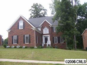 135 Foxfield Park Dr., Mooresville, NC 28115