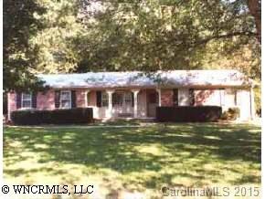 118 Merri Acres Lane, Hendersonville, NC 28739