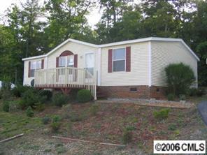 2137 Hunterwood Dr., Hickory, NC 28601
