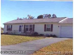 111 Sharons Way, East Flat Rock, NC 28726