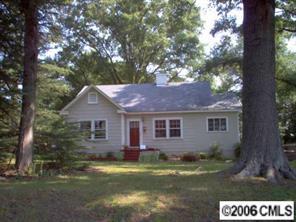 1212 W Fourth Ave., Gastonia, NC 28052