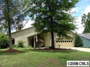 11208 Snapfinger Dr., Charlotte, NC 28277