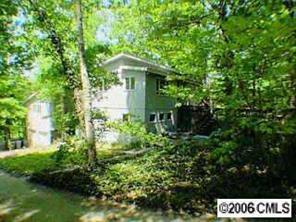 8205 Knollwood Ct., Charlotte, NC 28213