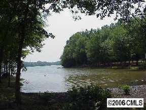523 Southeast Dr., Davidson, NC 28036