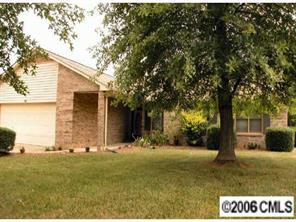 111 Beechfield Ct., Mooresville, NC 28117