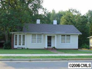 717 N Main St., Davidson, NC 28036