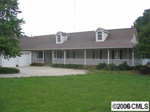 312 Carr Rd., Dallas, NC 28034