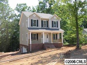 212 Heritage Dr., Hickory, NC 28601