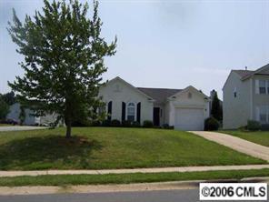 1636 Oakdale Green Dr., Charlotte, NC 28216