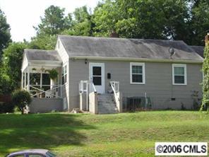 3122 Columbus Cir., Charlotte, NC 28208