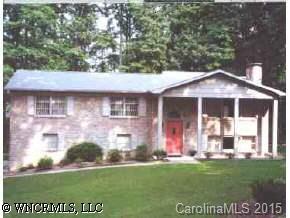 227 Castleton Lane, Hendersonville, NC 28792