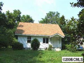 3228 Lakeview St., Charlotte, NC 28208