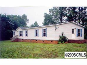 1016 Padgett Rd., Lattimore, NC 28150