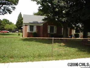 216 Freeland Ln., Charlotte, NC 28217