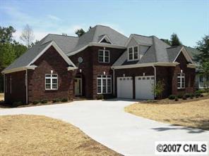 135 Henry Ln., Mooresville, NC 28117