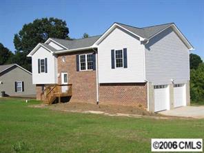 2301 Shepard Ct., Lenoir, NC 28645