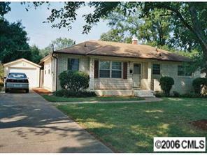 1900 Sandhurst Dr., Charlotte, NC 28205