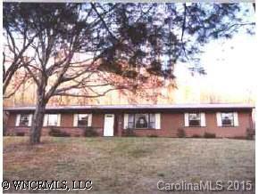 656 Salisbury Road, Hendersonville, NC 28792