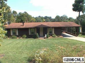 4496 Enoch Dr., Sherrills Ford, NC 28673