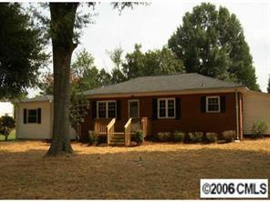 216 Kennerly Ave., Mooresville, NC 28115