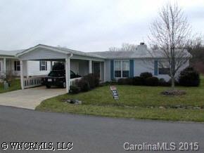 216 Riverwind Dr., Hendersonville, NC 28739