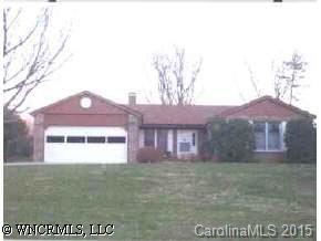 12 Ives Farm Lane, Hendersonville, NC 28739