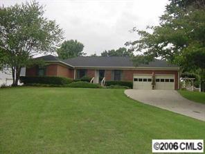 807 Ferncliff Dr., Mooresville, NC 28115