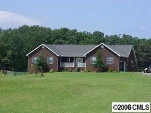 207 Putnam Lake Rd., Kings Mountain, NC 28086