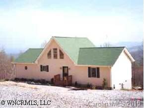 200 Pinewood Circle, Hendersonville, NC 28739