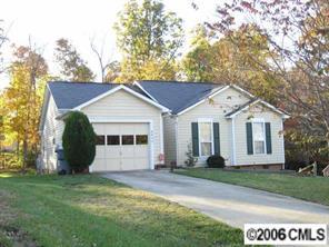 6055 Acadian Woods Dr., Charlotte, NC 28227