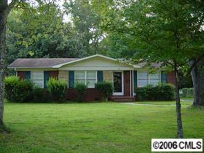 1510 Edgewater Dr., Charlotte, NC 28210