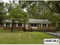 2011 Pinebrook Cir., Charlotte, NC 28208