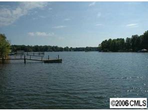 8327 Drena Dr., Sherrills Ford, NC 28673