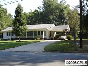 831 Pine St., Mooresville, NC 28115