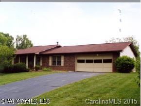 29 Scarlet Oaks Drive, Etowah, NC 28729