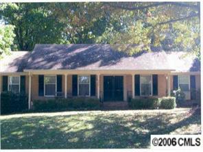 6917 Queensberry Dr., Charlotte, NC 28226