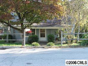 33 S White St., Concord, NC 28027