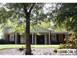 7001 Heatherford Dr., Charlotte, NC 28226