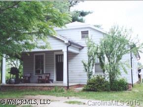 208 Wren Drive, Hendersonville, NC 28739