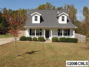 1227 Santell Ln., Charlotte, NC 28214