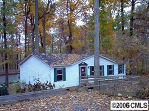 1352 Rainbow Dr., Kannapolis, NC 28081