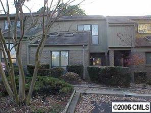 8063 Charter Oak Ln., Charlotte, NC 28226