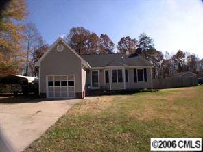 211 Shadowbrook Dr., Mount Holly, NC 28120