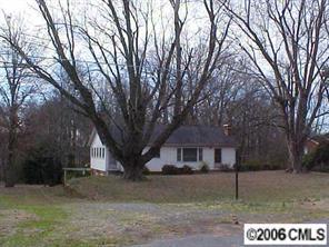 2736 Peach Tree Rd., Statesville, NC 28625