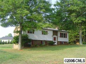 5205 Joseph Ct., Hickory, NC 28602