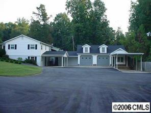 210 Ventner Ct., Charlotte, NC 28214