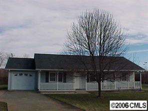 118 Candlestick Dr., Statesville, NC 28625