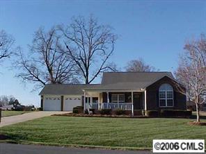 1320 Watts Dr., Charlotte, NC 28216