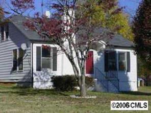 113 19th Ave., Hickory, NC 28601