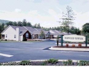 34 North Woodbridge Court, Hendersonville, NC 28791